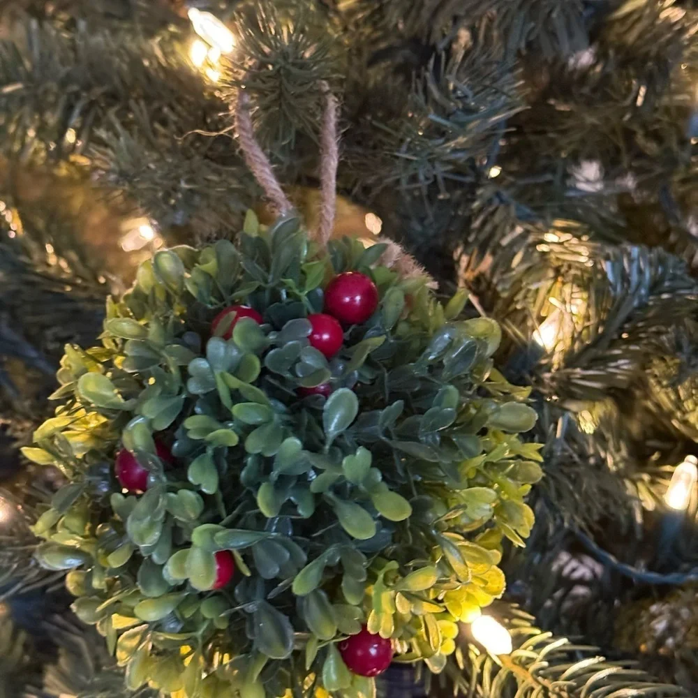 Vintage 1988 XL Festive Green and Red Holiday Ornament